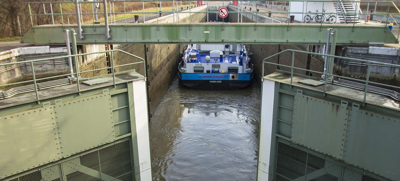 sluice maintenance